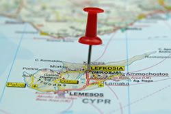 Dlaczego wolimy wzmacniać gospodarkę Cypru, niż własnego kraju